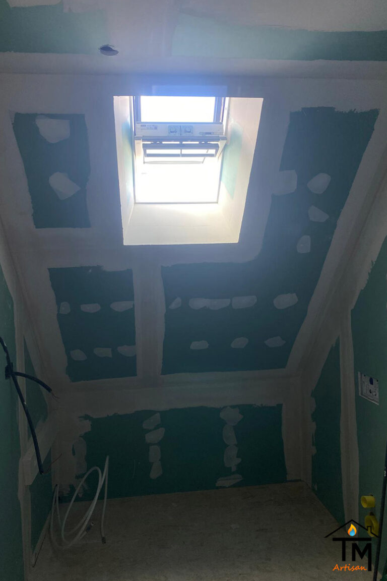 Préparation des surfaces avant les revêtements et la peinture.